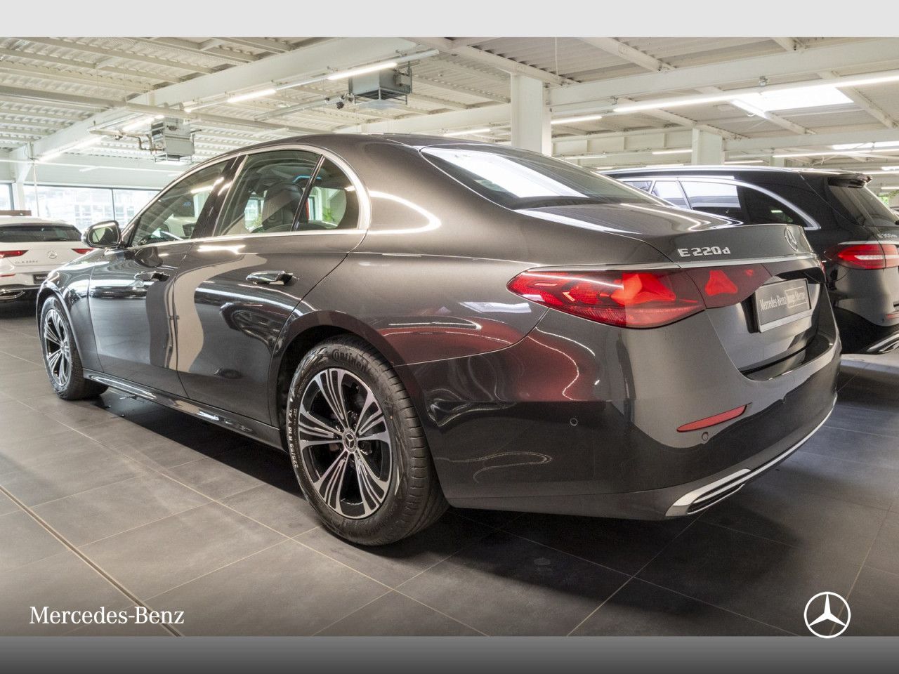 Mercedes-Benz E-Klasse – Bild 8