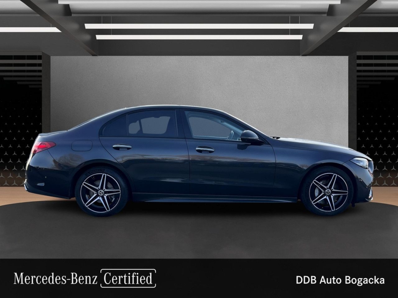 Zdjęcie pojazdu 4 / 17