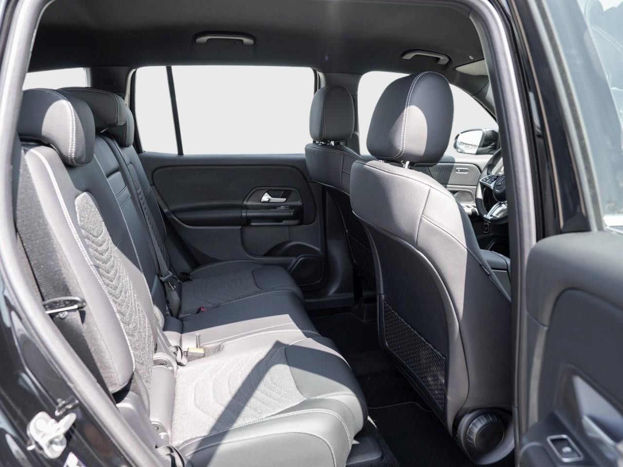 Mercedes-Benz GLB – Bild 11