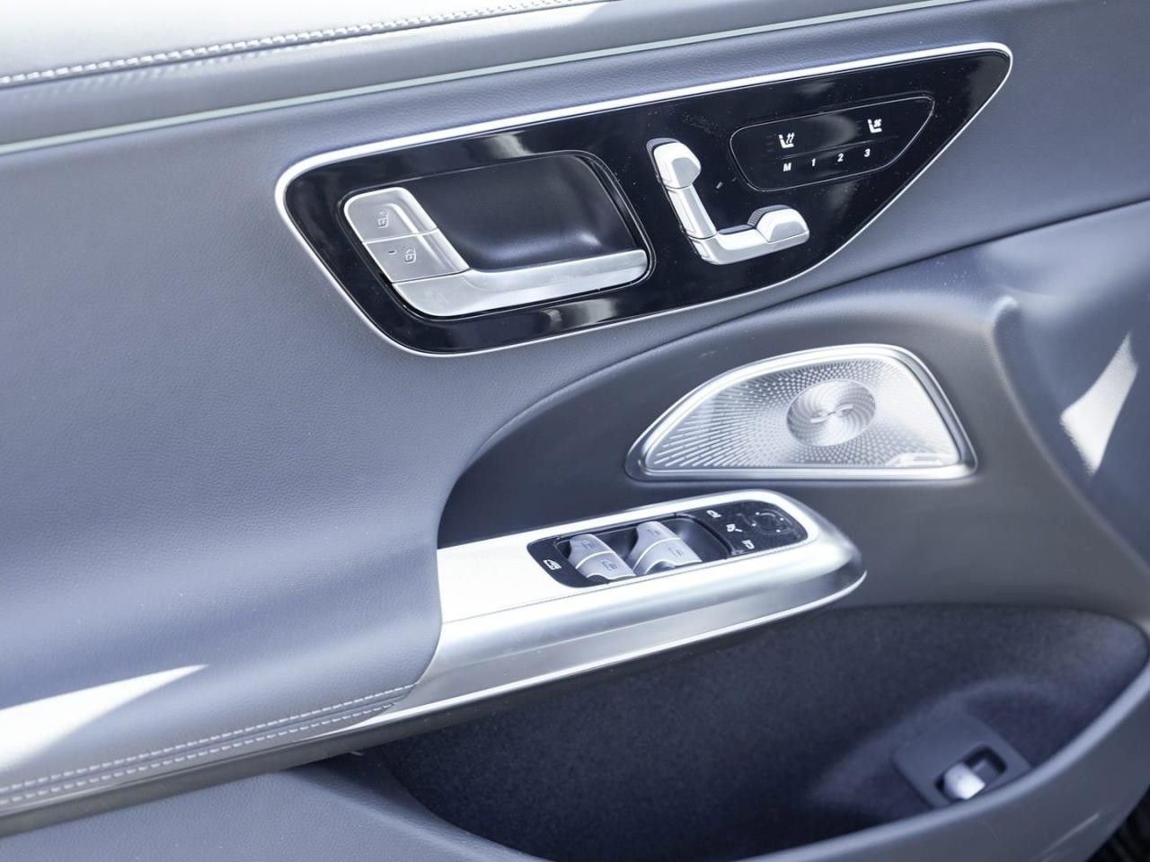 Mercedes-Benz E-Klasse – Bild 17