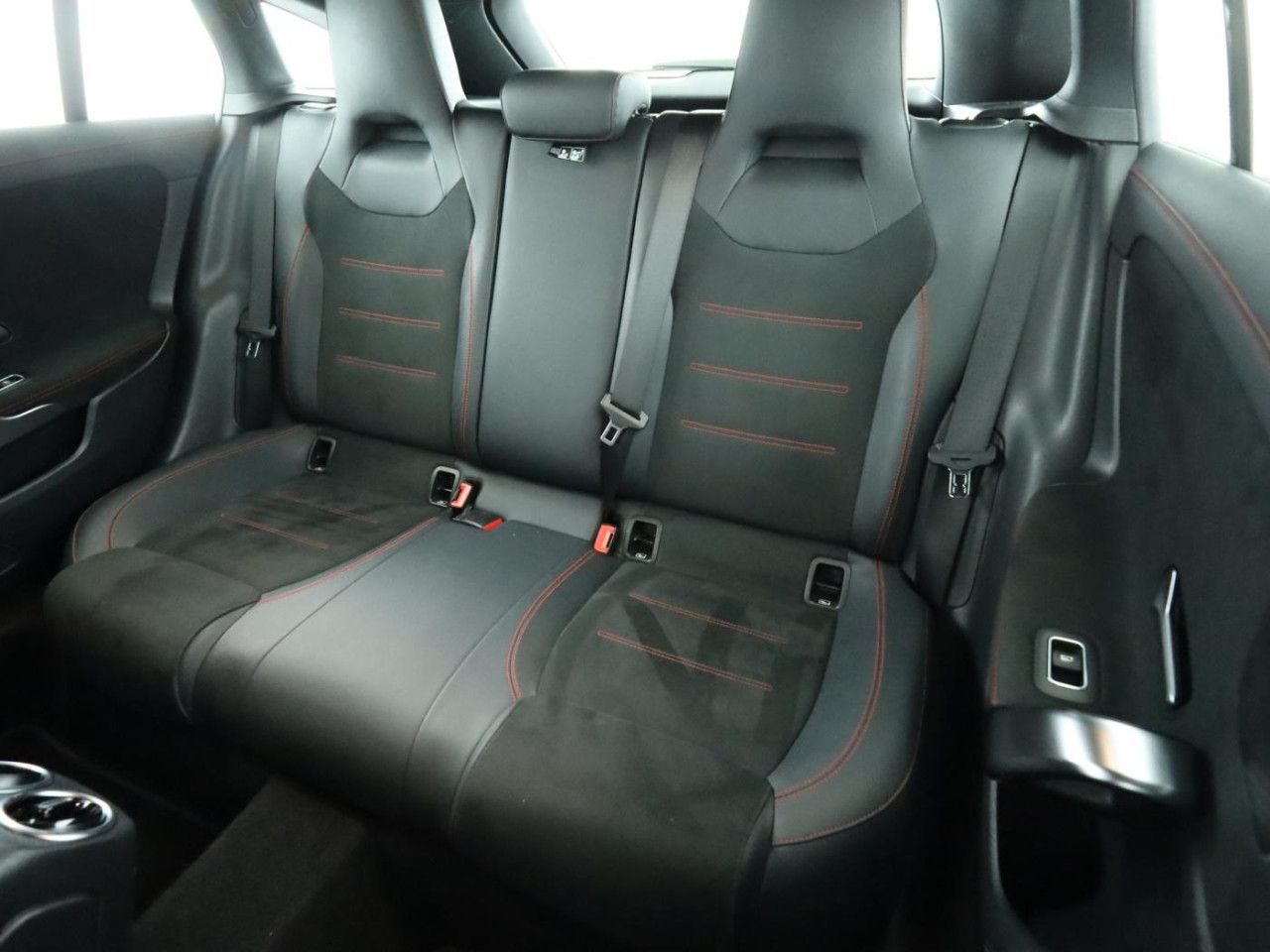 Fahrzeugbild 18 / 25