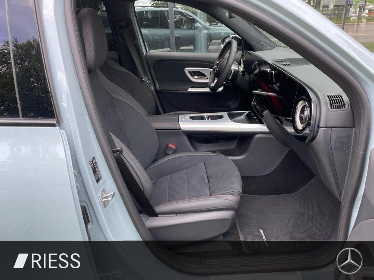 Mercedes-Benz GLB – Bild 9