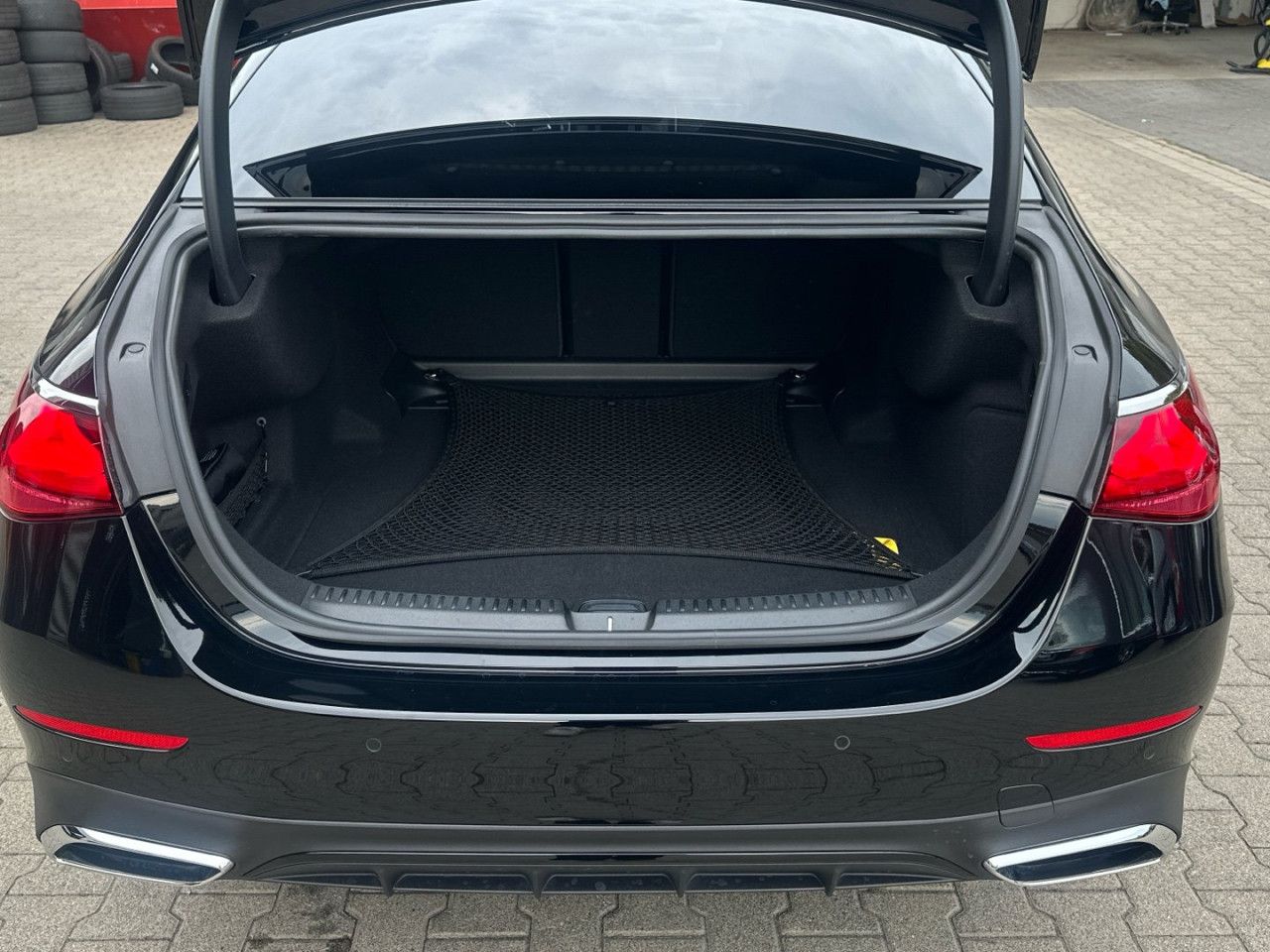 Mercedes-Benz E-Klasse – Bild 18