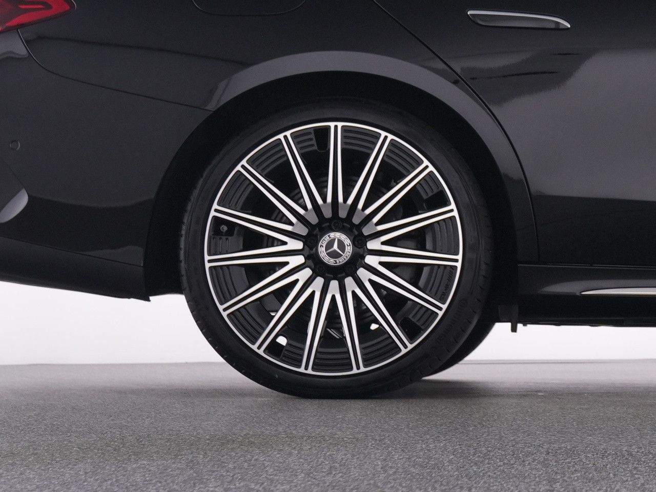 Mercedes-Benz E-Klasse – Bild 22