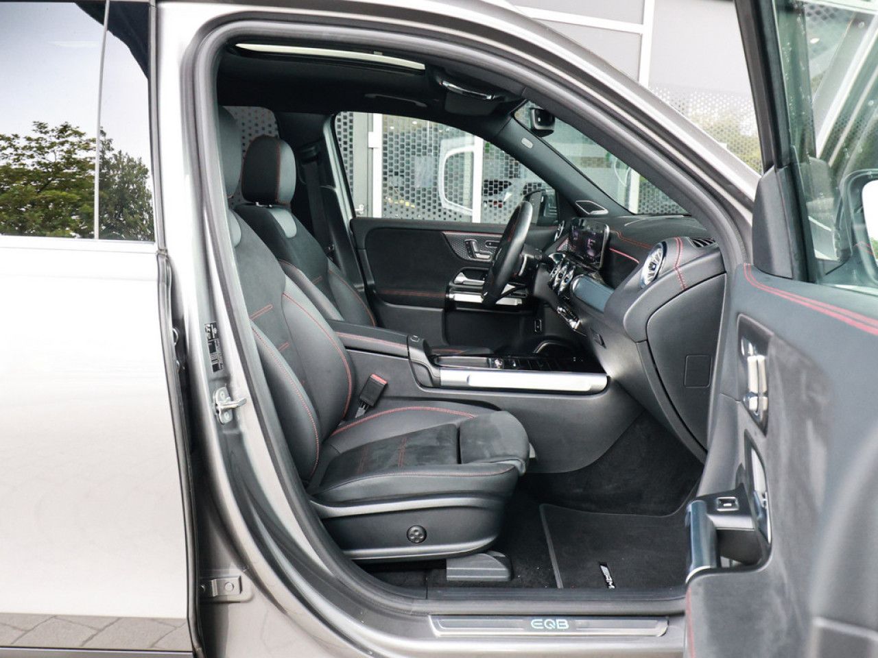 Mercedes-Benz EQB – Bild 2