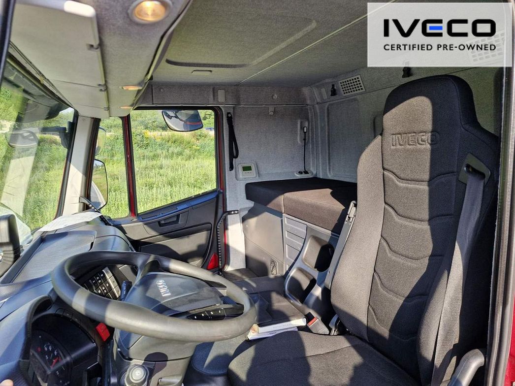 IVECO | AT440S40T/P ADR