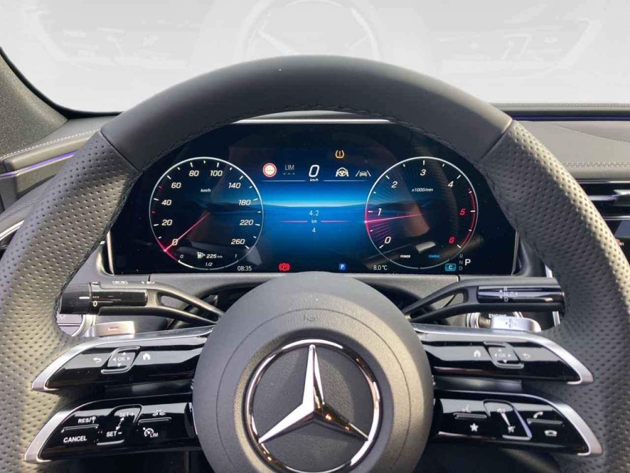 Mercedes-Benz E-Klasse – Bild 11