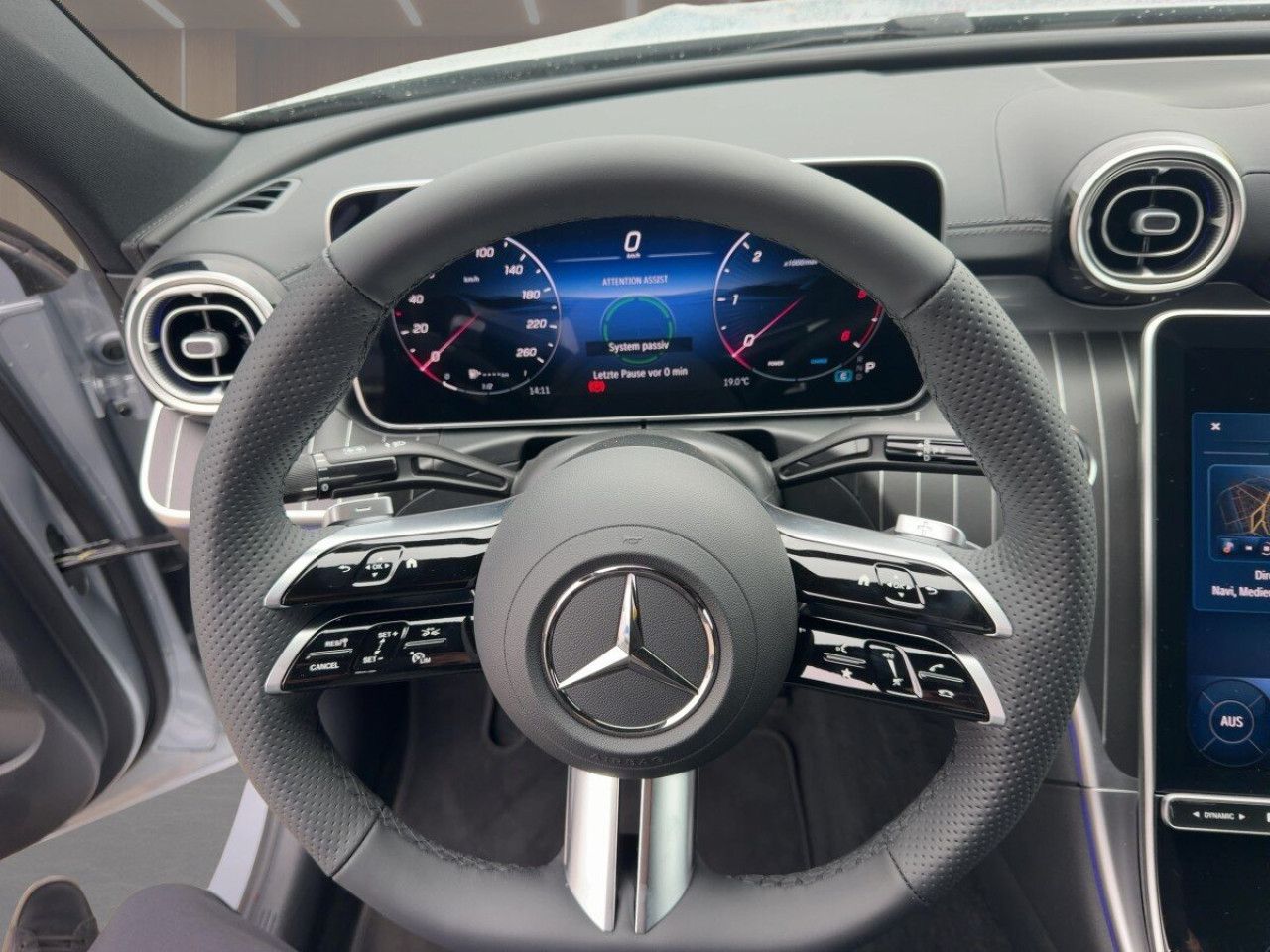 Mercedes-Benz C-Klasse – Bild 9