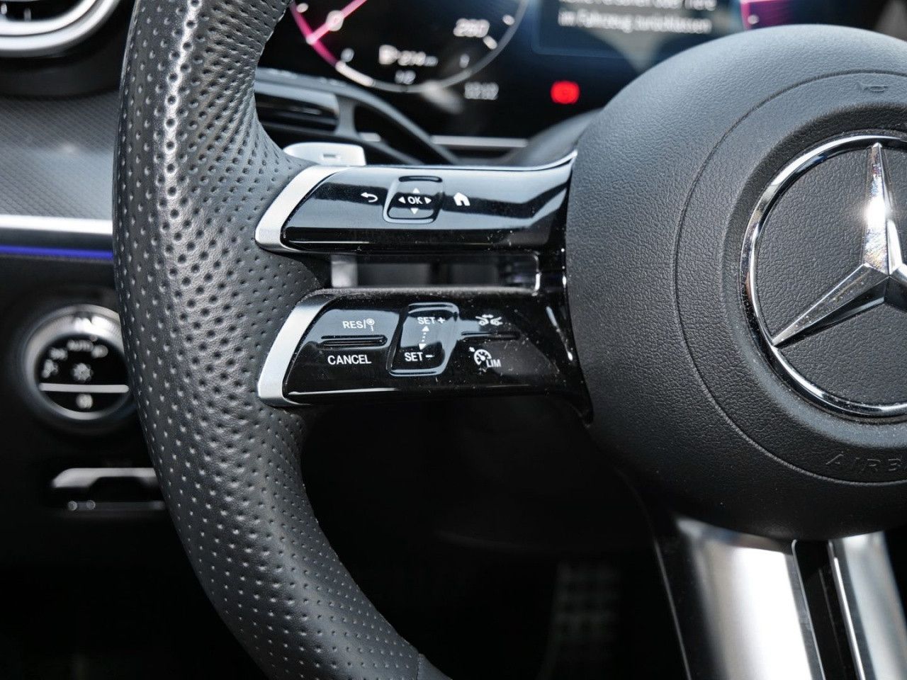 Mercedes-Benz C-Klasse – Bild 18
