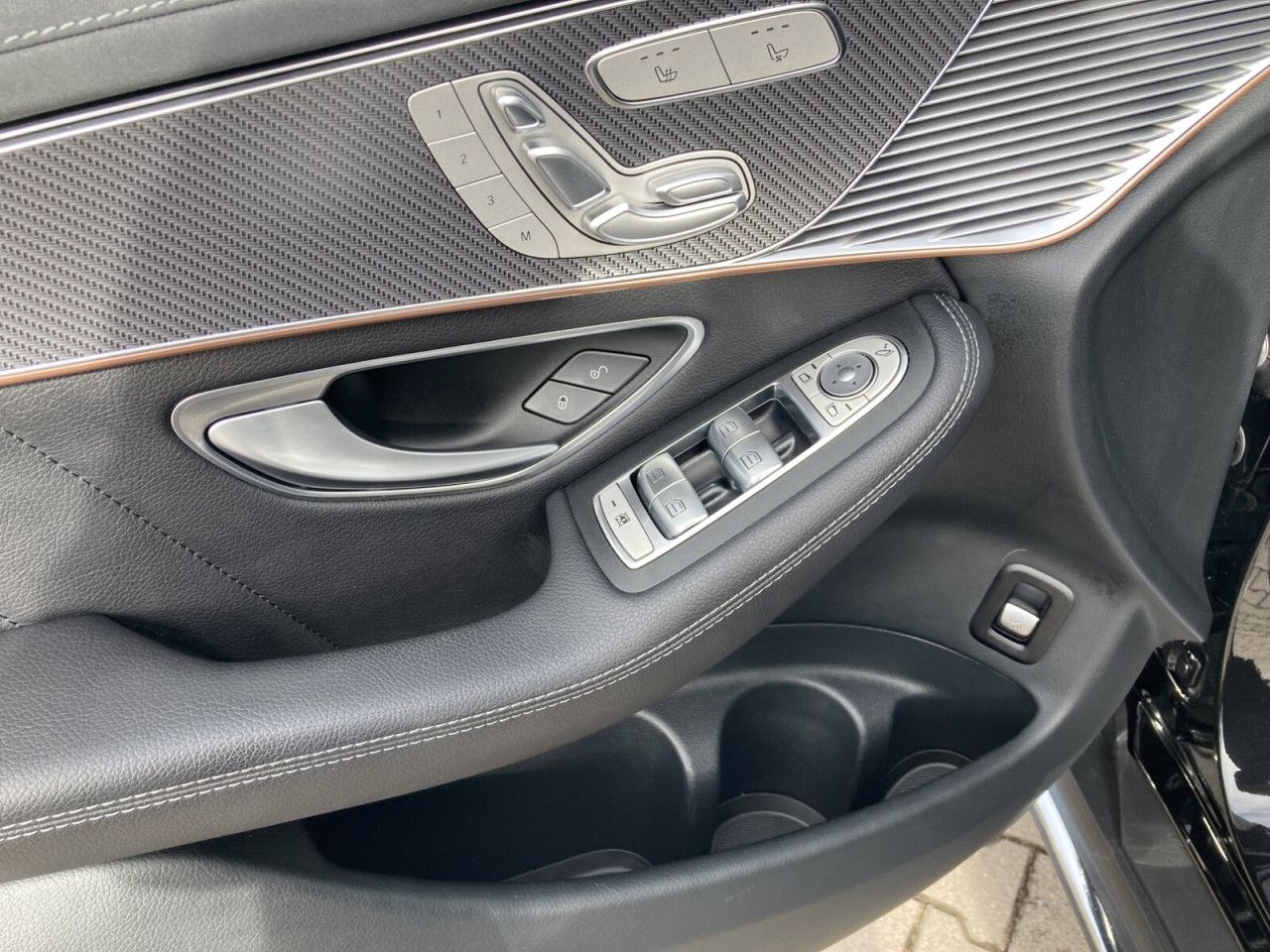 Fahrzeugbild 12 / 16