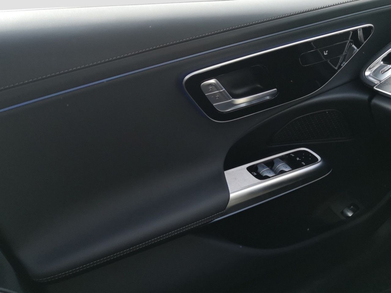 Mercedes-Benz E-Klasse – Bild 18