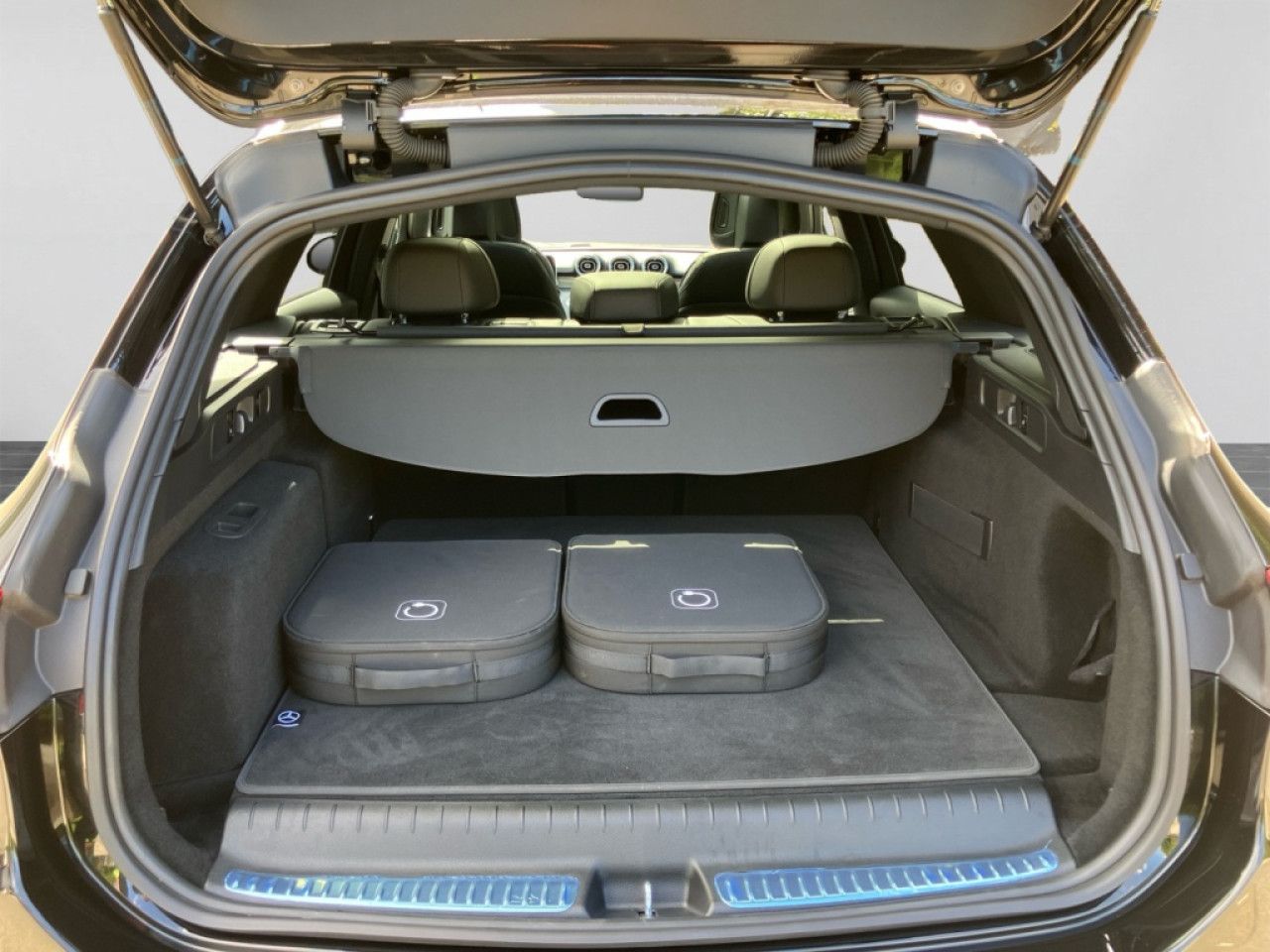 Mercedes-Benz C-Klasse – Bild 16