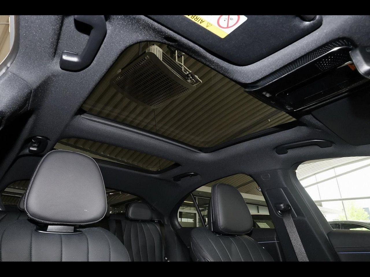 Mercedes-Benz E-Klasse – Bild 7