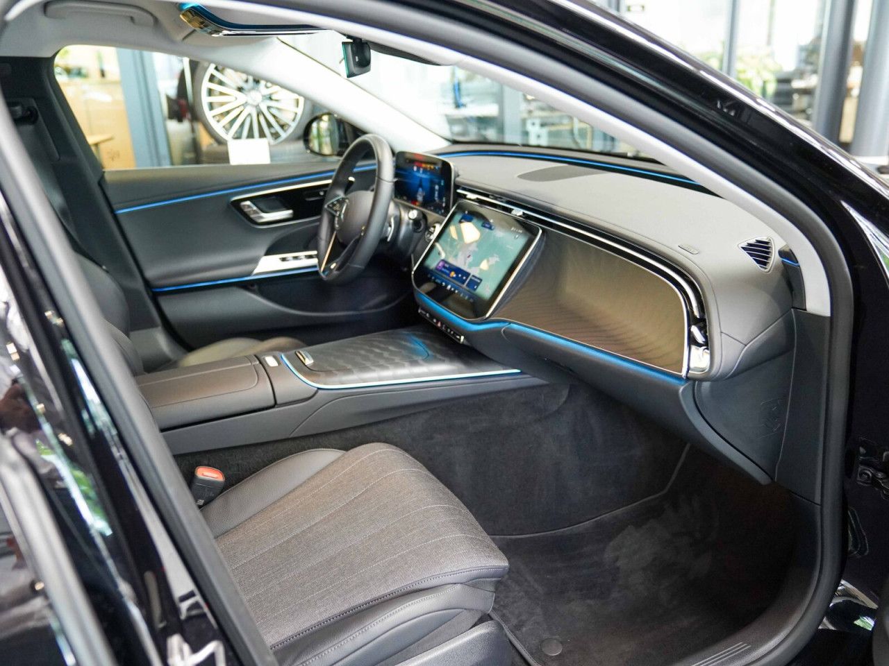 Mercedes-Benz E-Klasse – Bild 10