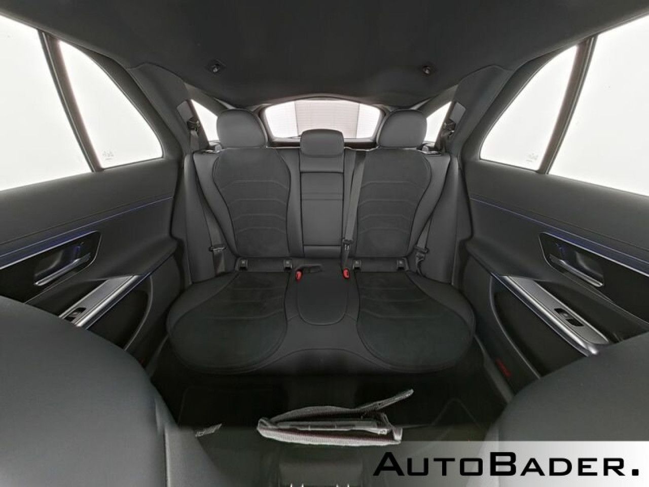 Mercedes-Benz E-Klasse – Bild 8