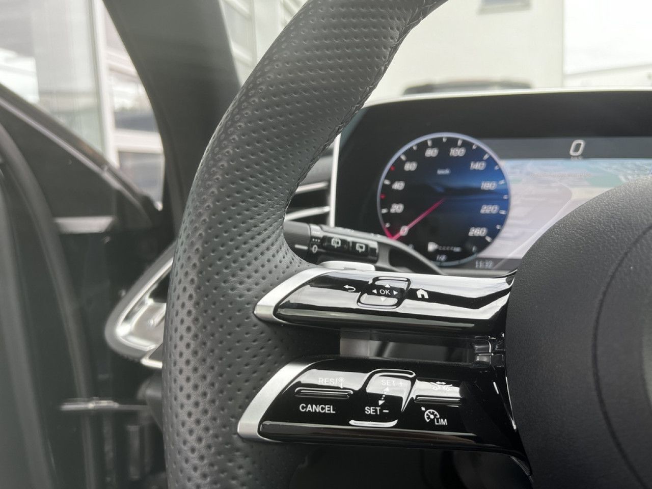 Mercedes-Benz E-Klasse – Bild 14