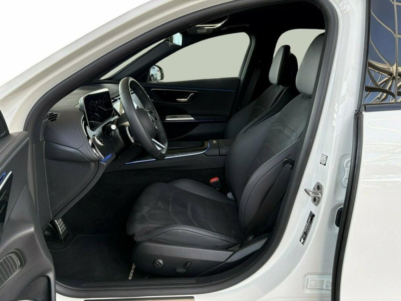 Mercedes-Benz E-Klasse – Bild 12