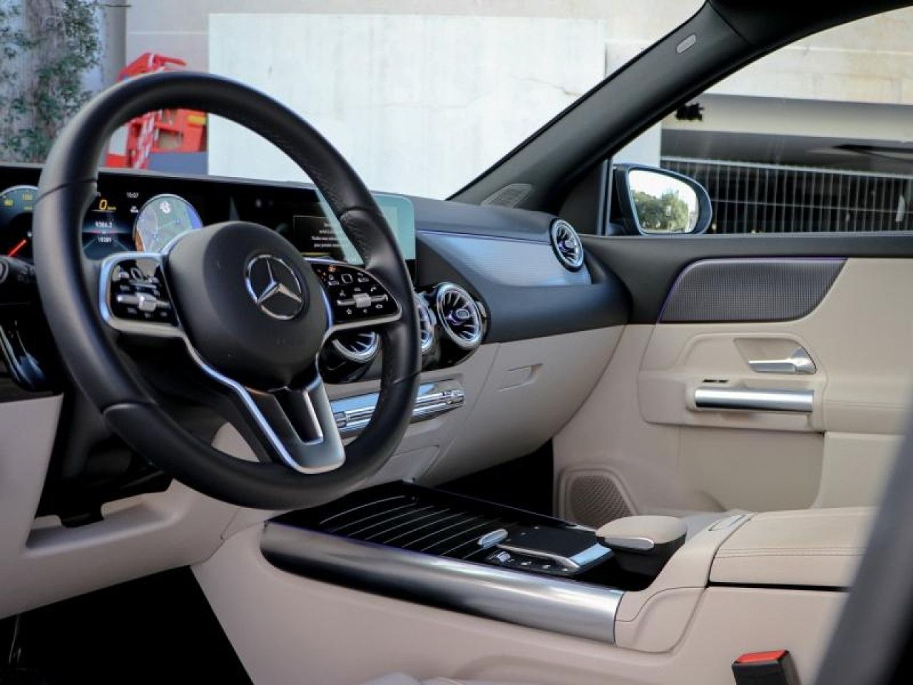 Photo du v&eacute;hicule 4 / 18