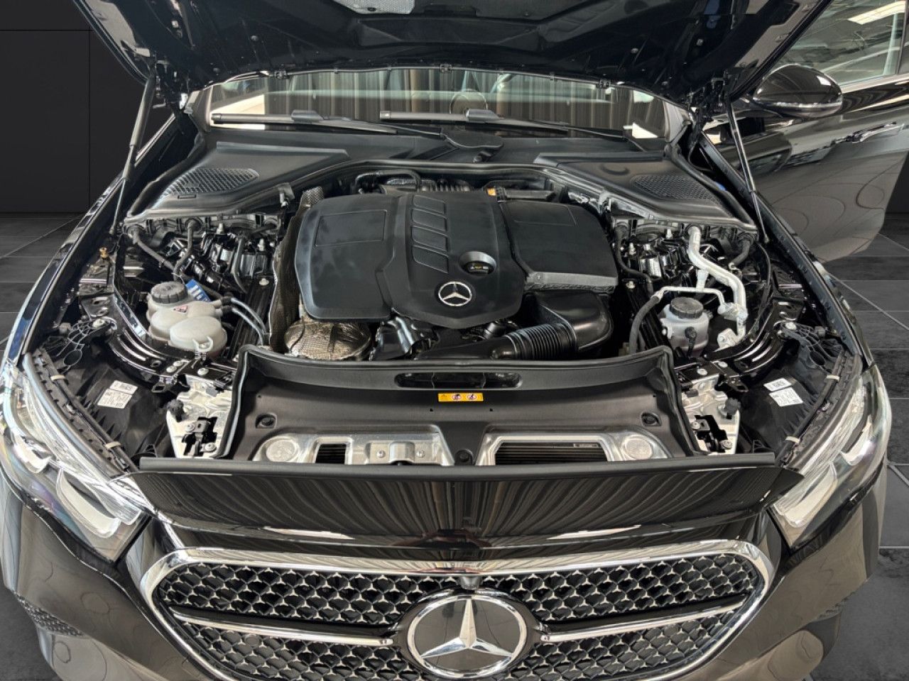 Mercedes-Benz E-Klasse – Bild 21