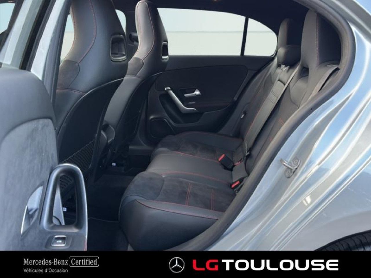 Photo du v&eacute;hicule 11 / 18