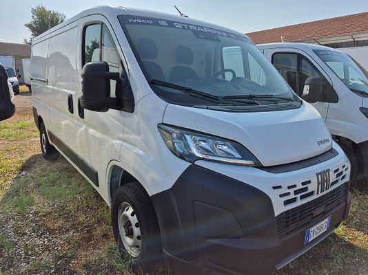 Vehicle image 3 / 7