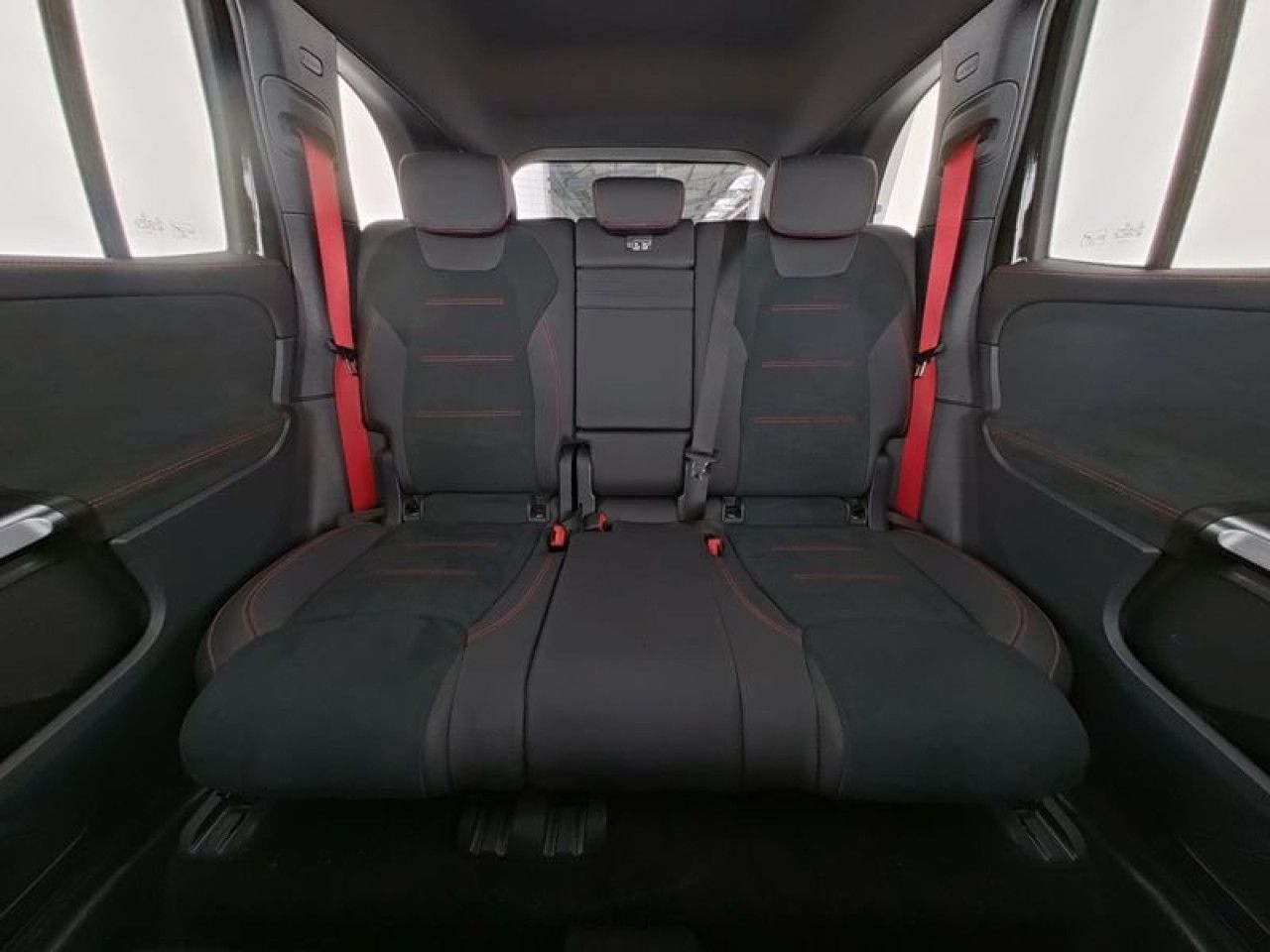 Mercedes-Benz GLB – Bild 8