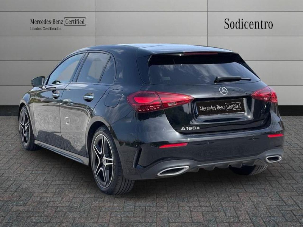 Imagem do ve&iacute;culo 3 / 20