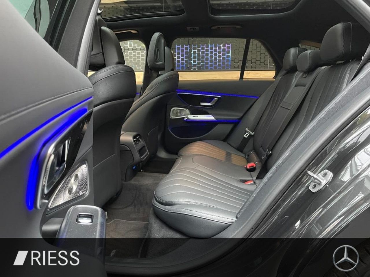 Mercedes-Benz E-Klasse – Bild 4