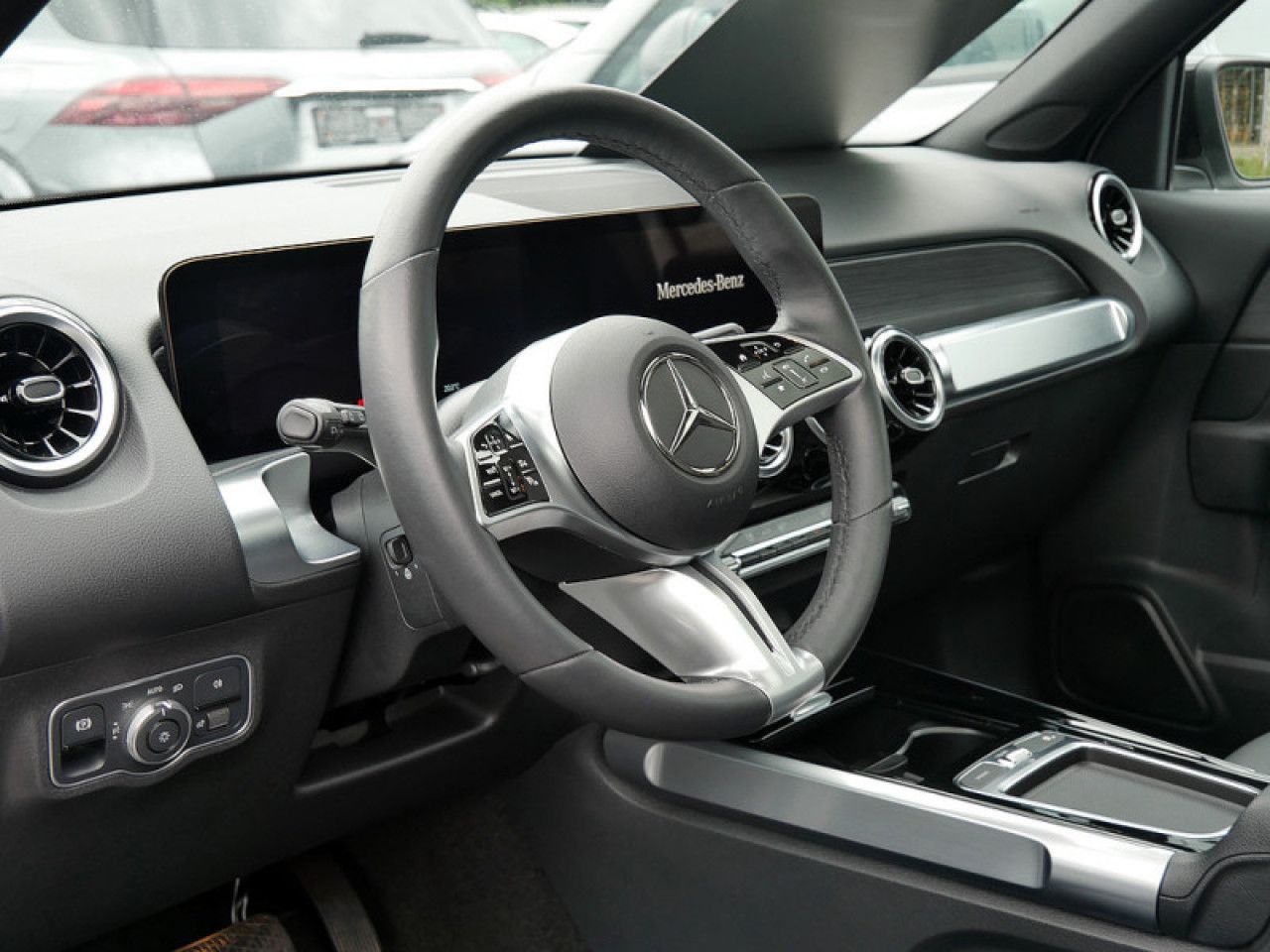 Mercedes-Benz GLB – Bild 13