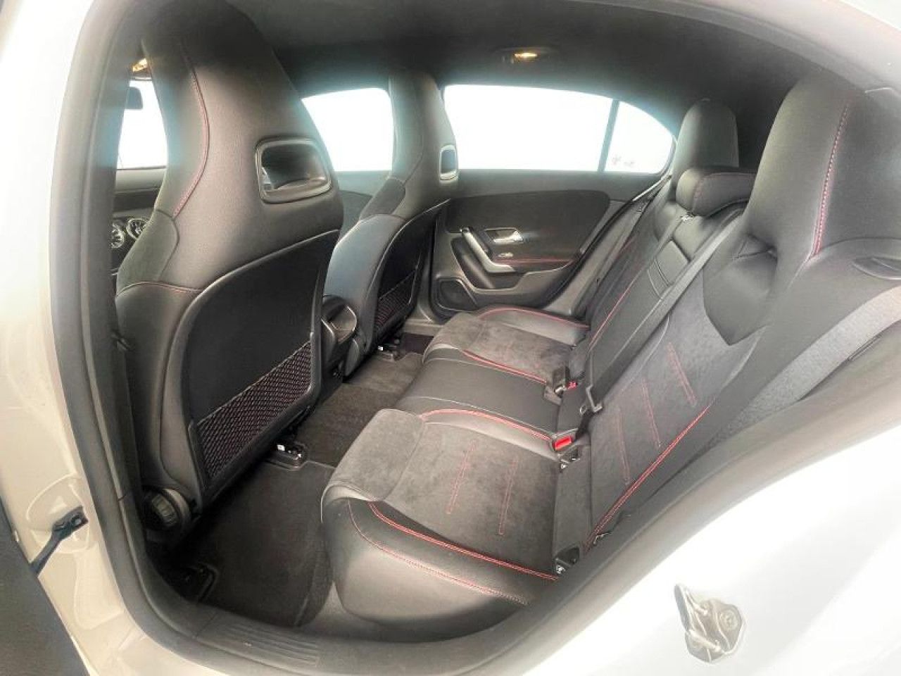 Photo du v&eacute;hicule 11 / 18