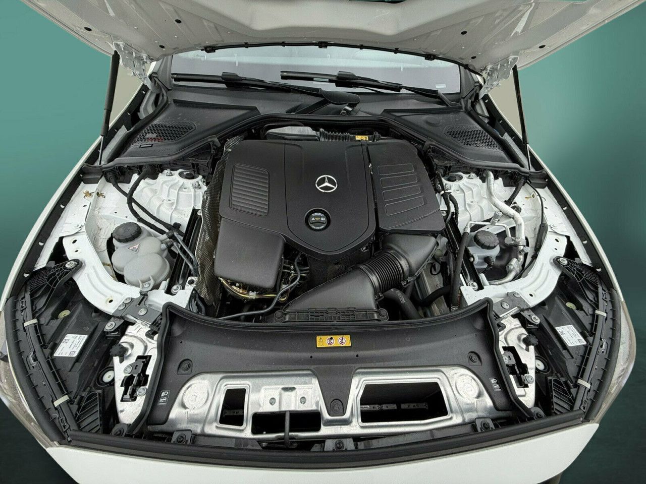 Mercedes-Benz E-Klasse – Bild 18
