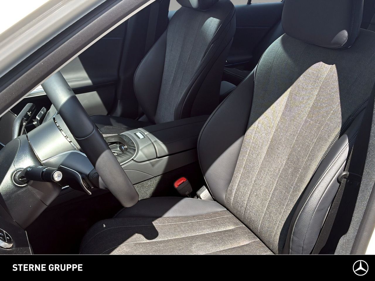 Mercedes-Benz E-Klasse – Bild 12
