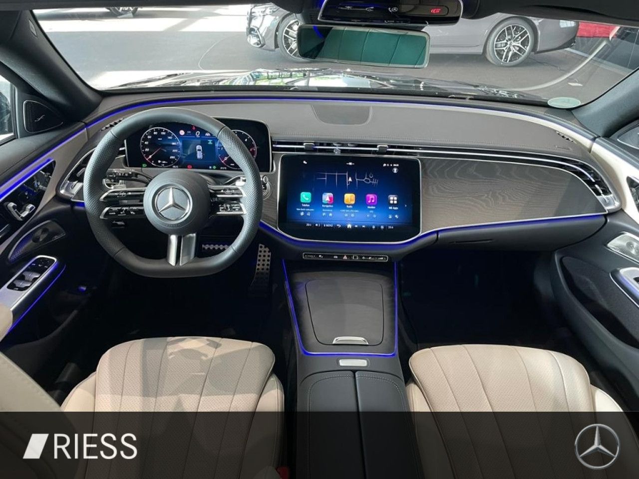 Mercedes-Benz E-Klasse – Bild 13