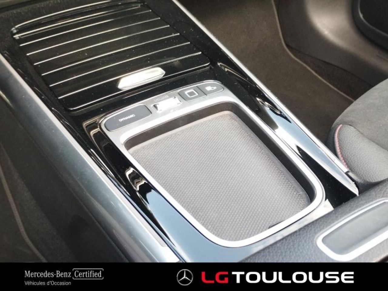 Photo du v&eacute;hicule 12 / 18