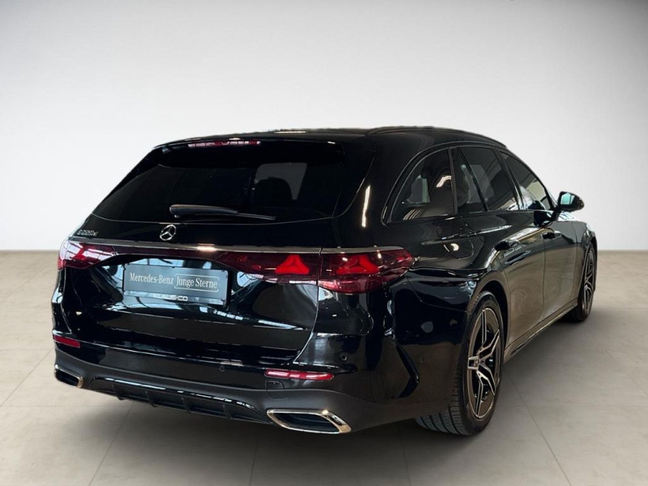 Mercedes-Benz E-Klasse – Bild 8