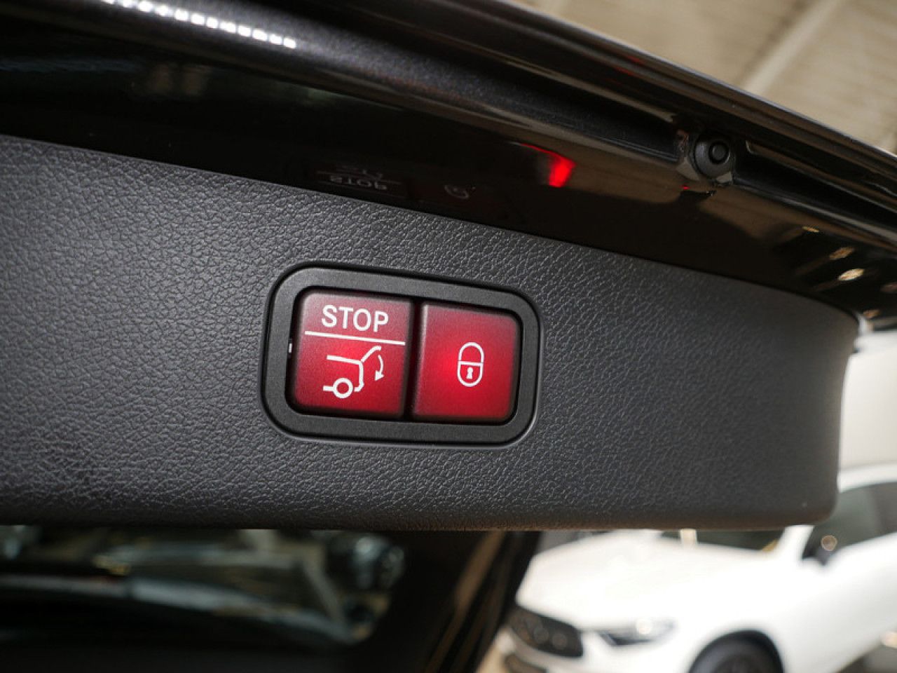 Mercedes-Benz E-Klasse – Bild 13