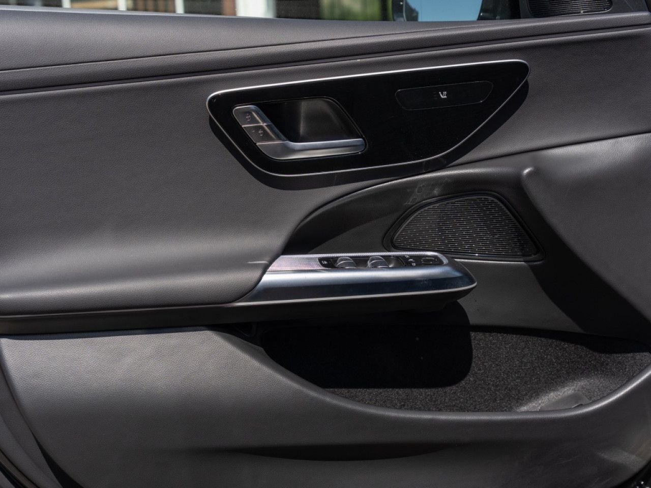 Mercedes-Benz E-Klasse – Bild 12