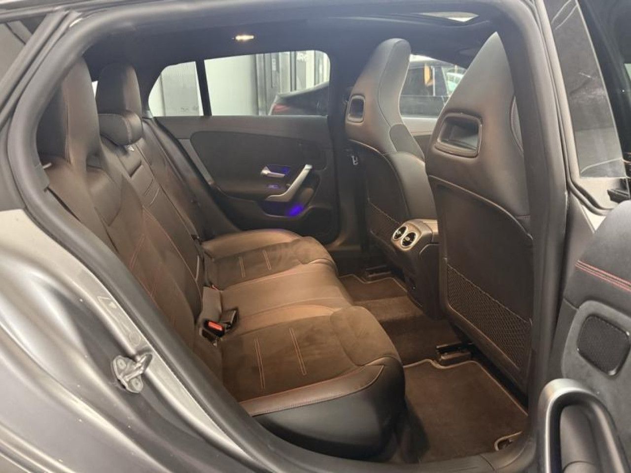 Photo du véhicule 12 / 18