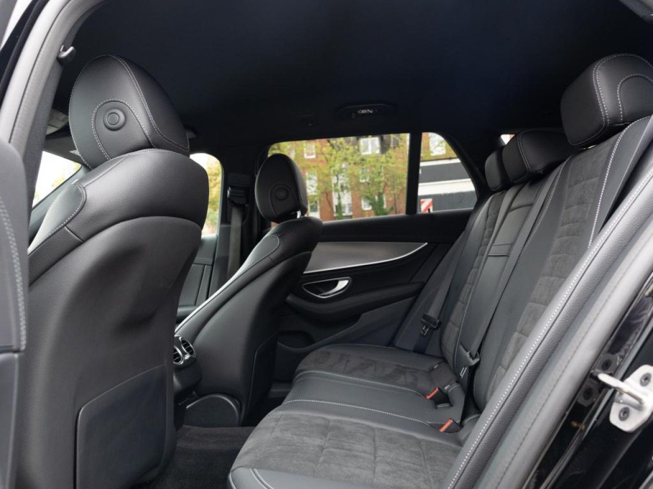 Mercedes-Benz E-Klasse – Bild 7