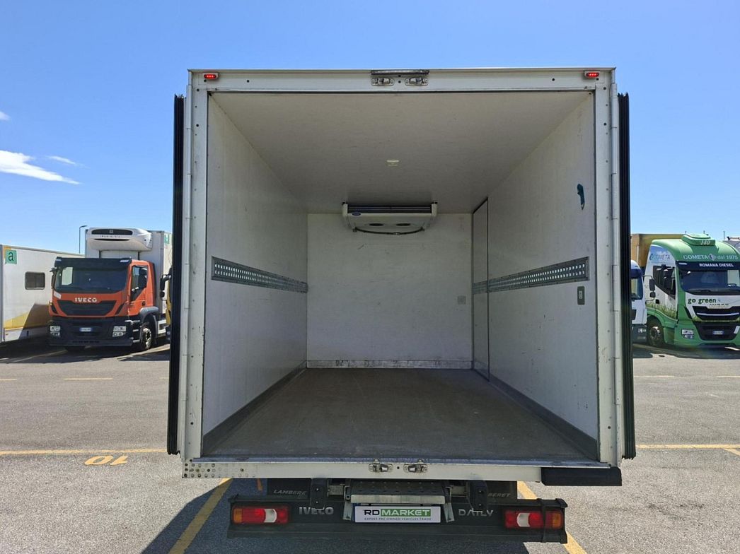 IVECO | 35C14 CABINATO