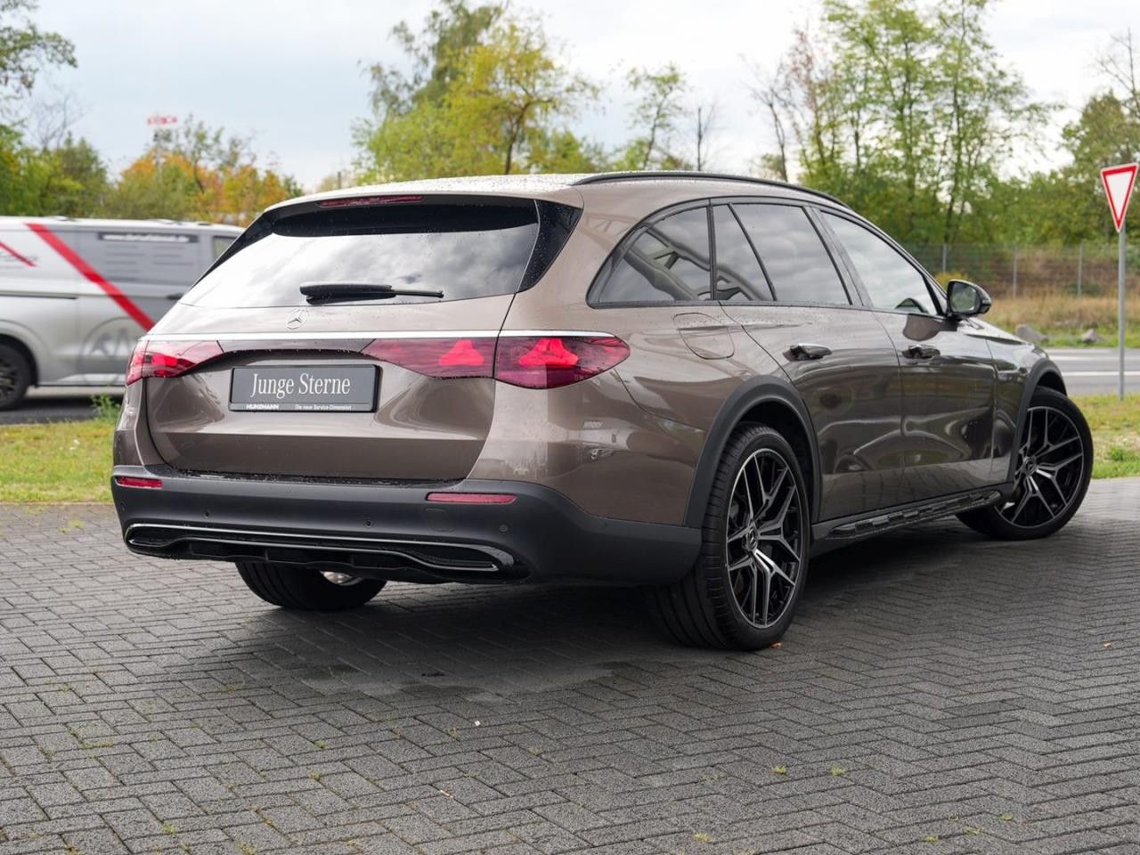 Mercedes-Benz E-Klasse – Bild 3