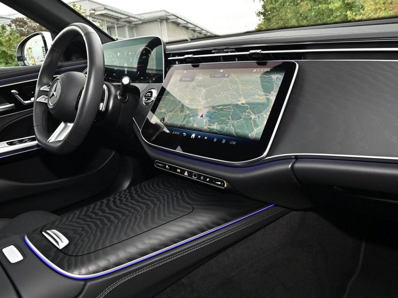 Mercedes-Benz E-Klasse – Bild 8