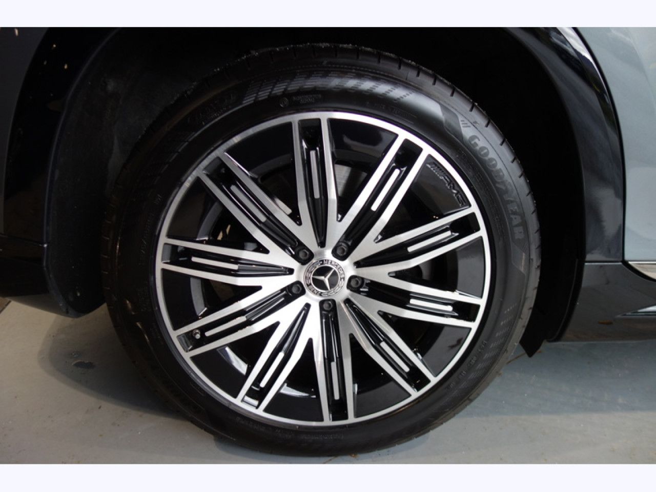 Photo du v&eacute;hicule 9 / 18