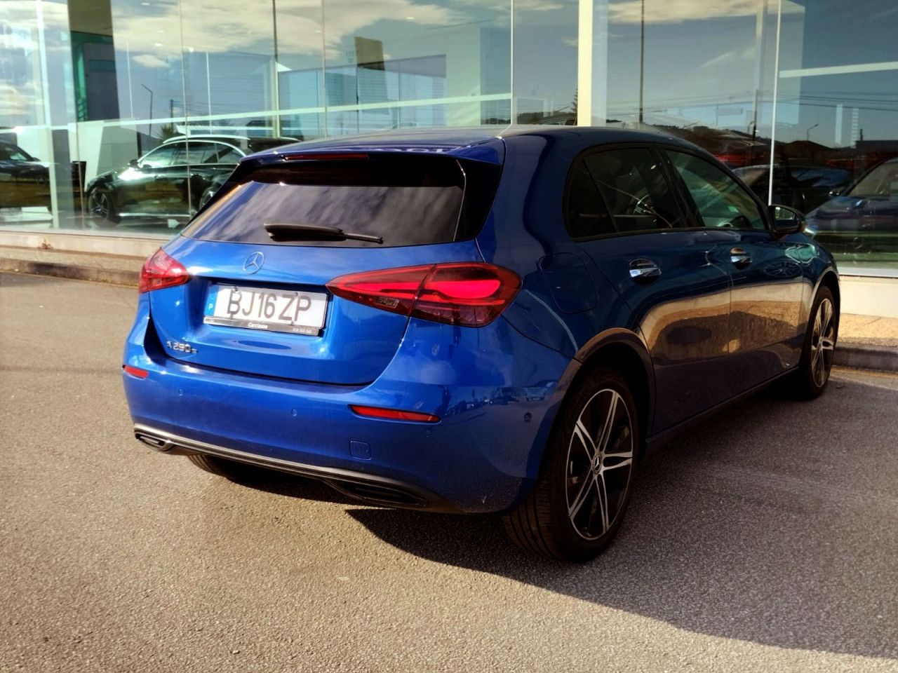 Imagem do ve&iacute;culo 5 / 11