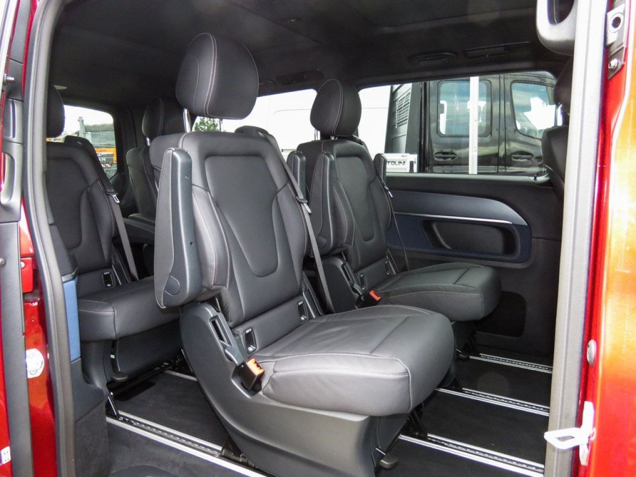 Mercedes-Benz EQV – Bild 13