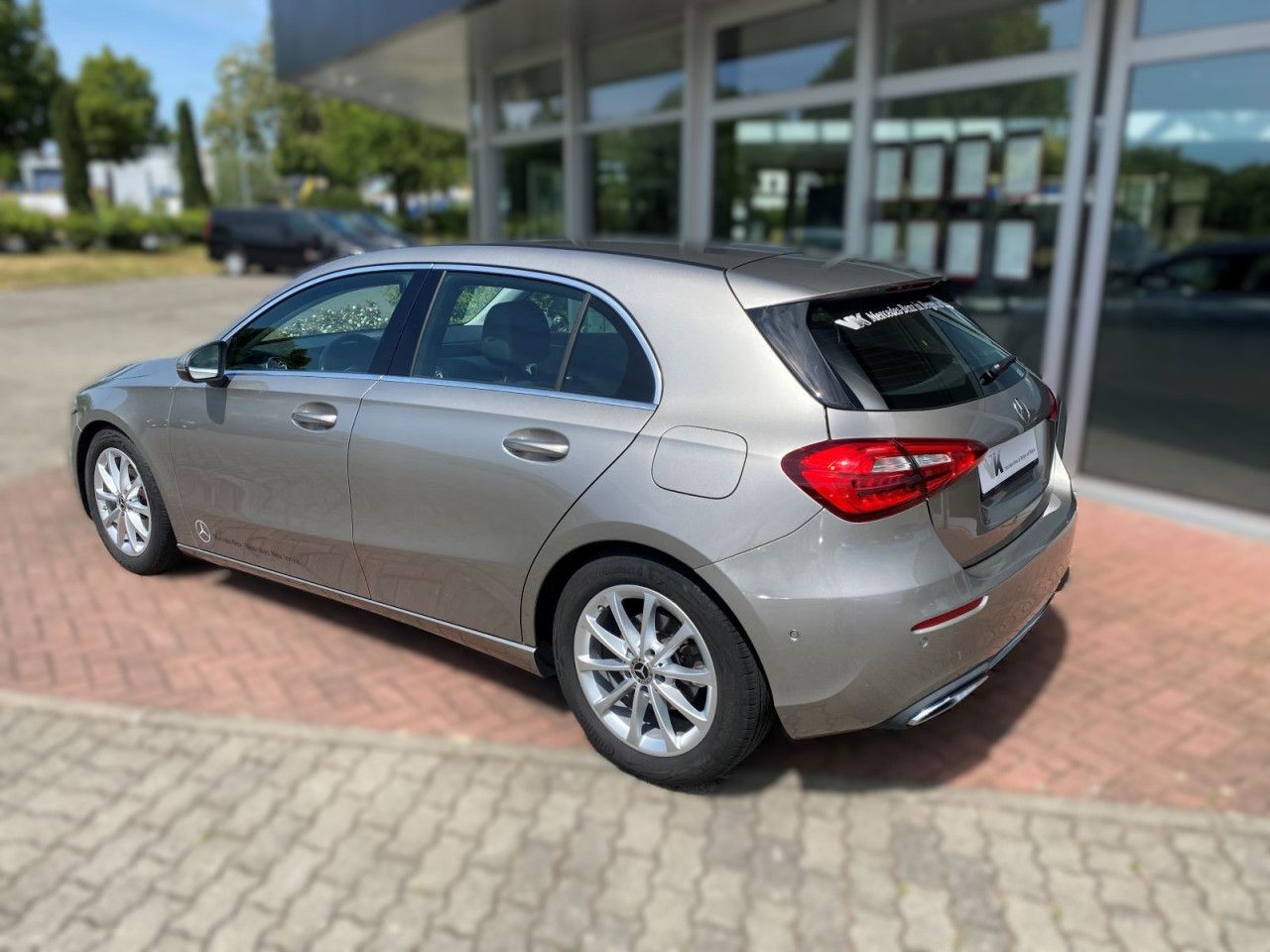 Fahrzeugbild 17 / 19