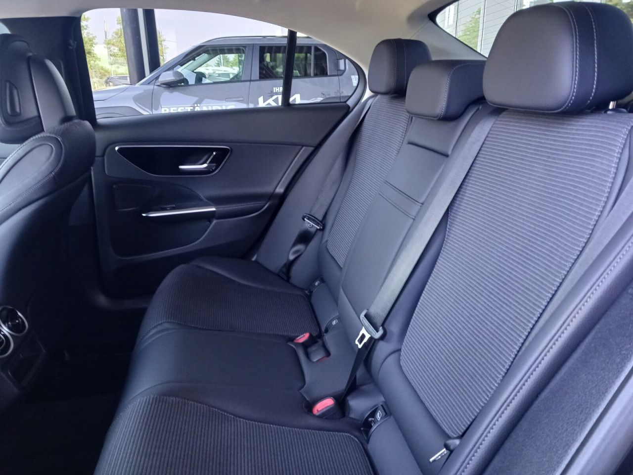 Mercedes-Benz C-Klasse – Bild 13