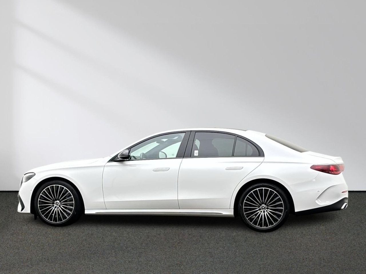 Mercedes-Benz E-Klasse – Bild 13
