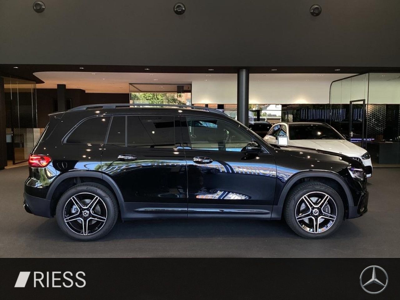 Mercedes-Benz GLB – Bild 11