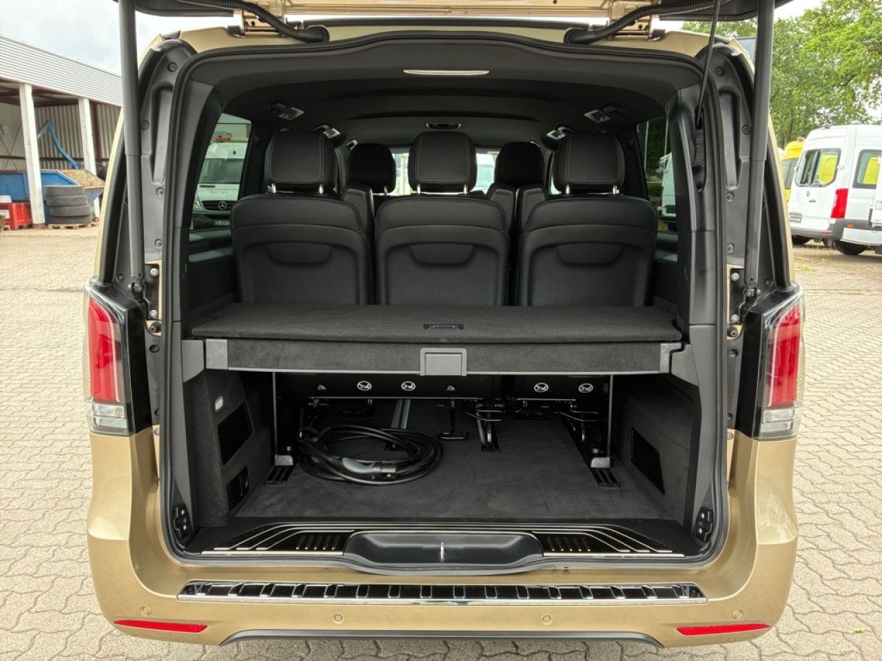 Mercedes-Benz EQV – Bild 9